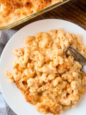 Creamy Mac and Cheese with Ritz Cracker Topping