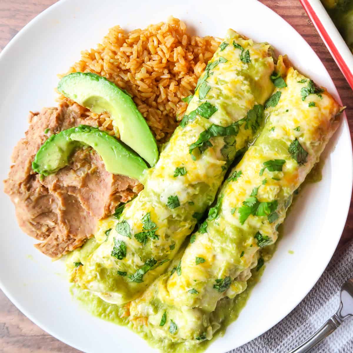 Green Enchiladas with Chicken {Enchiladas Verdes}