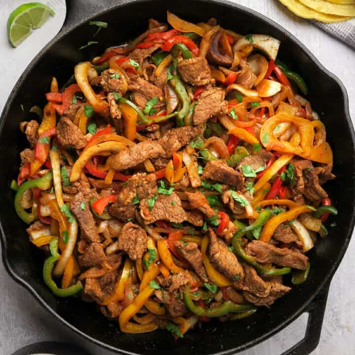 Steak Fajitas {Easy, One Pot Meal} - That's Deelicious!